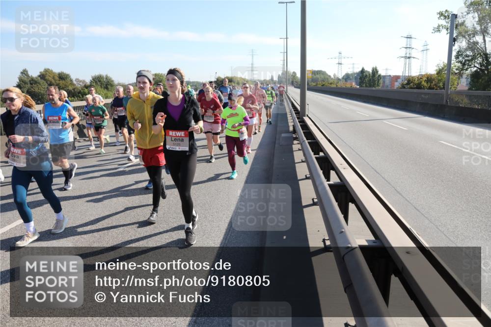 03.10.2025 - Köhlbrandbrückenlauf Yannick Fuchs http://msf.ph/oto/9180805 03.10.2025 11:22:03 Position 3 5582, 5125 meine-sportfotos.de