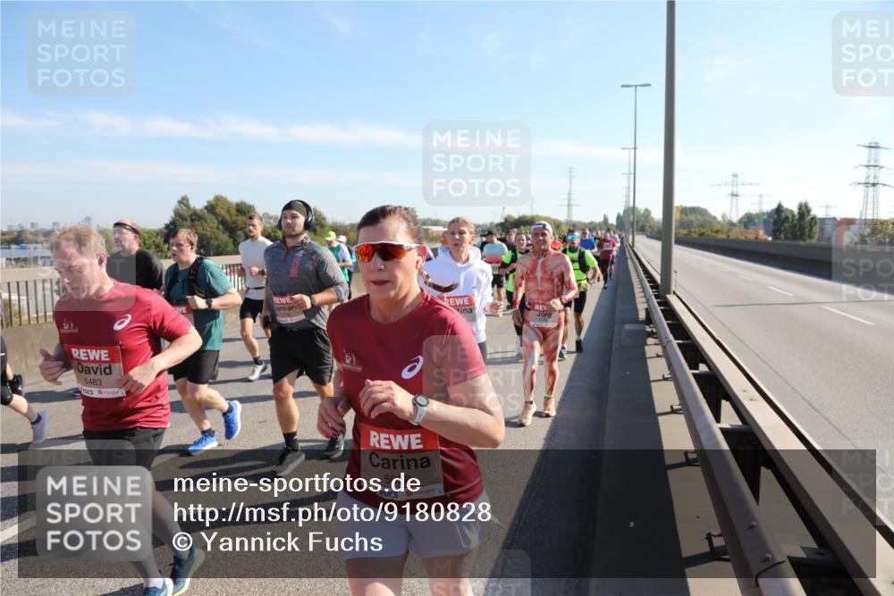 03.10.2025 - Köhlbrandbrückenlauf Yannick Fuchs http://msf.ph/oto/9180828 03.10.2025 11:22:06 Position 3 5483, 5038 meine-sportfotos.de