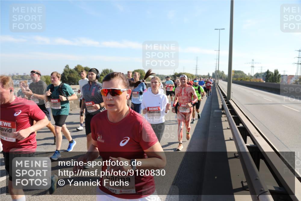 03.10.2025 - Köhlbrandbrückenlauf Yannick Fuchs http://msf.ph/oto/9180830 03.10.2025 11:22:06 Position 3 5483, 5038, 6387 meine-sportfotos.de
