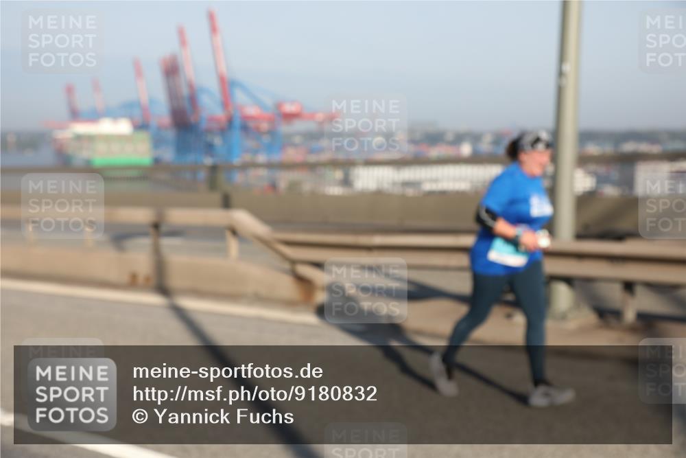 03.10.2025 - Köhlbrandbrückenlauf Yannick Fuchs http://msf.ph/oto/9180832 03.10.2025 08:55:26 Position 2  meine-sportfotos.de