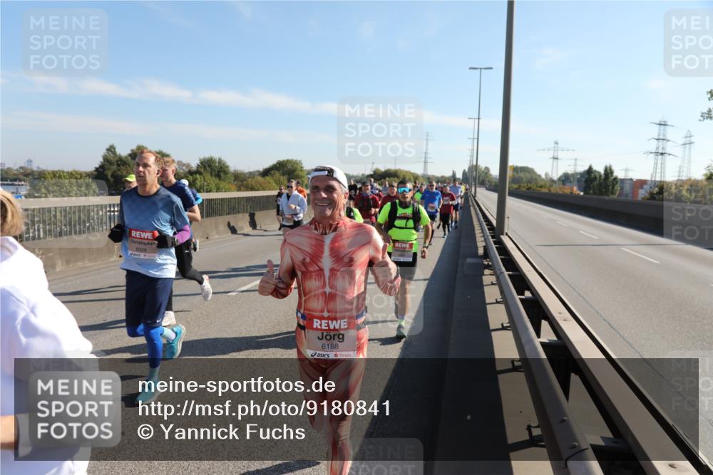 03.10.2025 - Köhlbrandbrückenlauf Yannick Fuchs http://msf.ph/oto/9180841 03.10.2025 11:22:07 Position 3 6028, 6188 meine-sportfotos.de