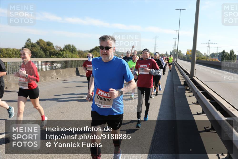 03.10.2025 - Köhlbrandbrückenlauf Yannick Fuchs http://msf.ph/oto/9180885 03.10.2025 11:22:11 Position 3 5511 meine-sportfotos.de