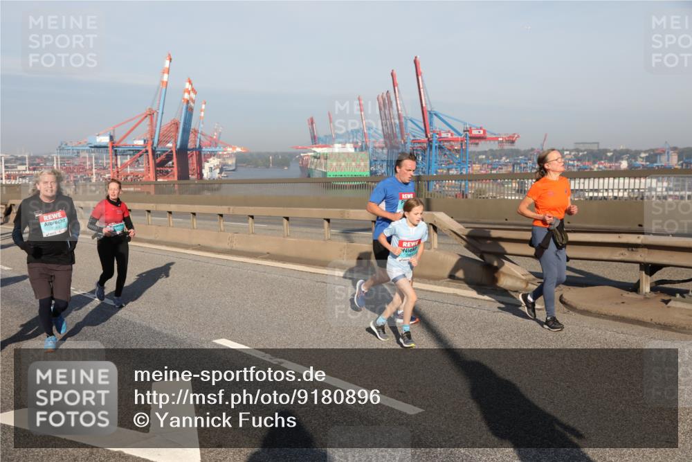 03.10.2025 - Köhlbrandbrückenlauf Yannick Fuchs http://msf.ph/oto/9180896 03.10.2025 08:55:34 Position 2  meine-sportfotos.de
