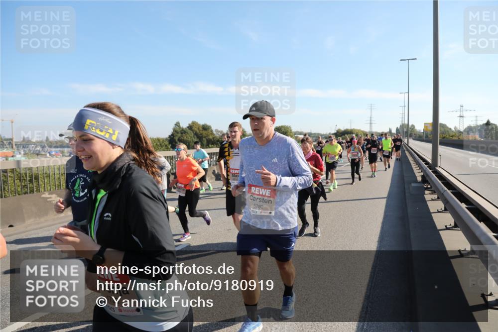 03.10.2025 - Köhlbrandbrückenlauf Yannick Fuchs http://msf.ph/oto/9180919 03.10.2025 11:22:14 Position 3 4729, 5282 meine-sportfotos.de