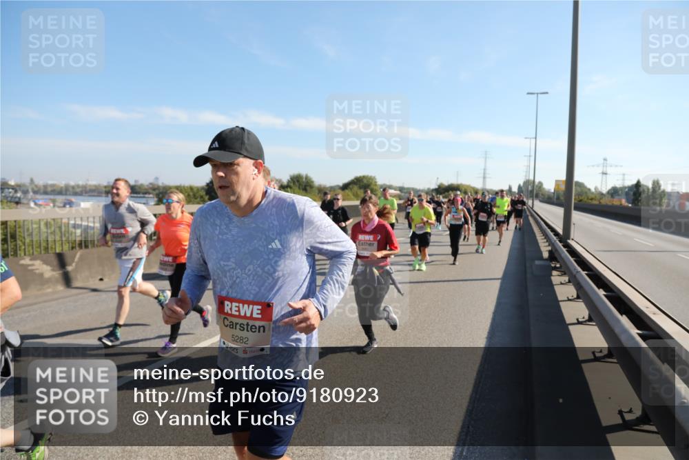 03.10.2025 - Köhlbrandbrückenlauf Yannick Fuchs http://msf.ph/oto/9180923 03.10.2025 11:22:14 Position 3 5282 meine-sportfotos.de
