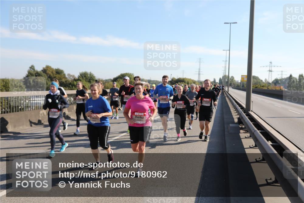 03.10.2025 - Köhlbrandbrückenlauf Yannick Fuchs http://msf.ph/oto/9180962 03.10.2025 11:22:20 Position 3 4900 meine-sportfotos.de