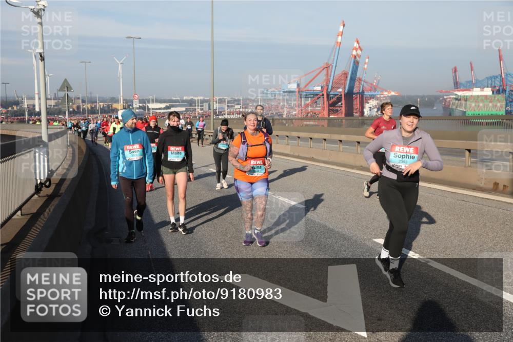 03.10.2025 - Köhlbrandbrückenlauf Yannick Fuchs http://msf.ph/oto/9180983 03.10.2025 08:55:47 Position 2 1848, 2393 meine-sportfotos.de