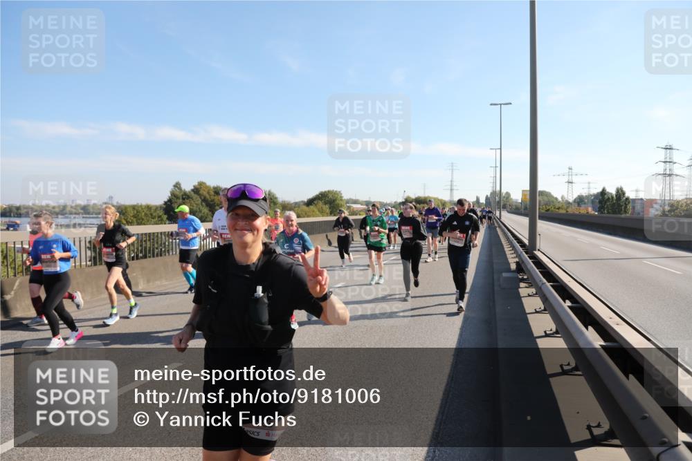03.10.2025 - Köhlbrandbrückenlauf Yannick Fuchs http://msf.ph/oto/9181006 03.10.2025 11:22:25 Position 3 4958 meine-sportfotos.de