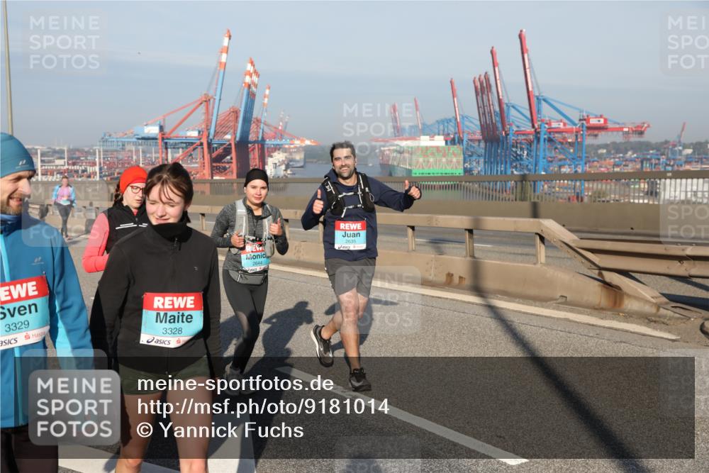 03.10.2025 - Köhlbrandbrückenlauf Yannick Fuchs http://msf.ph/oto/9181014 03.10.2025 08:55:51 Position 2 3329, 3328, 2644, 2635, 1 meine-sportfotos.de