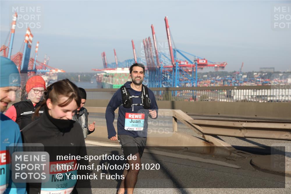 03.10.2025 - Köhlbrandbrückenlauf Yannick Fuchs http://msf.ph/oto/9181020 03.10.2025 08:55:51 Position 2 3328, 2635 meine-sportfotos.de