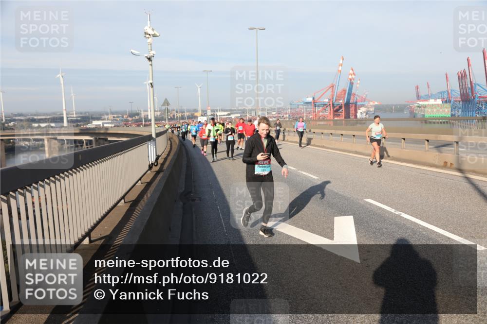 03.10.2025 - Köhlbrandbrückenlauf Yannick Fuchs http://msf.ph/oto/9181022 03.10.2025 08:55:53 Position 2 2284 meine-sportfotos.de