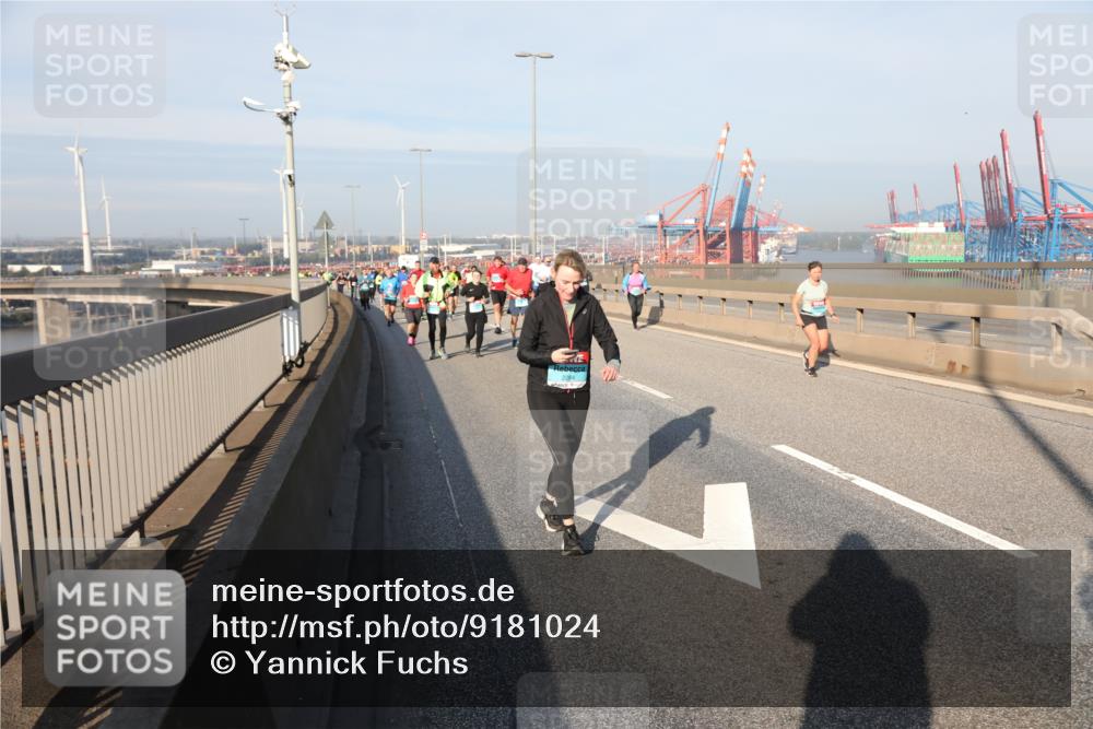 03.10.2025 - Köhlbrandbrückenlauf Yannick Fuchs http://msf.ph/oto/9181024 03.10.2025 08:55:53 Position 2  meine-sportfotos.de