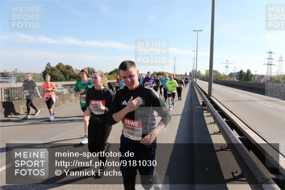 03.10.2025 - Köhlbrandbrückenlauf Yannick Fuchs http://msf.ph/oto/9181030 03.10.2025 11:22:27 Position 3 5290, 5256 meine-sportfotos.de