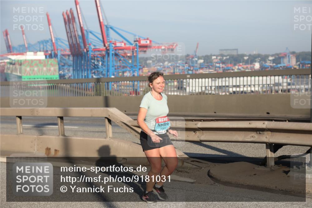03.10.2025 - Köhlbrandbrückenlauf Yannick Fuchs http://msf.ph/oto/9181031 03.10.2025 08:55:55 Position 2 2083 meine-sportfotos.de