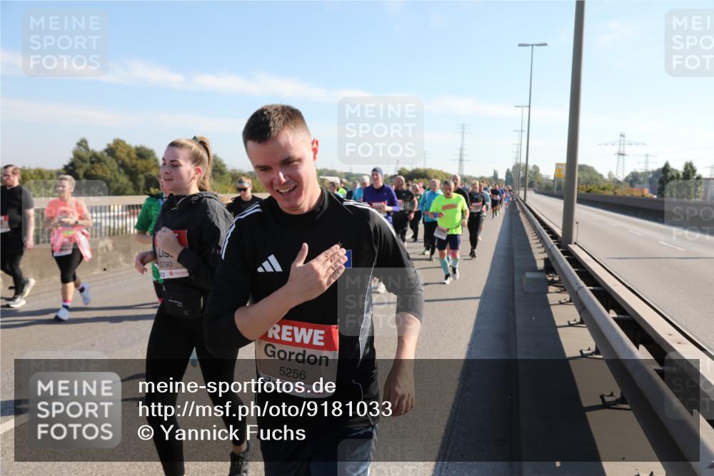 03.10.2025 - Köhlbrandbrückenlauf Yannick Fuchs http://msf.ph/oto/9181033 03.10.2025 11:22:27 Position 3 5290, 5256 meine-sportfotos.de