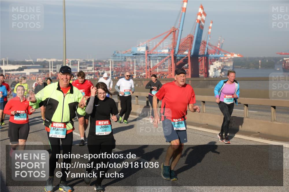 03.10.2025 - Köhlbrandbrückenlauf Yannick Fuchs http://msf.ph/oto/9181036 03.10.2025 08:55:56 Position 2 3241, 3242, 2680, 1024 meine-sportfotos.de