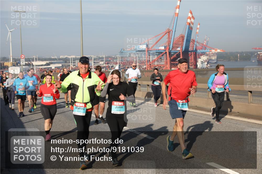 03.10.2025 - Köhlbrandbrückenlauf Yannick Fuchs http://msf.ph/oto/9181039 03.10.2025 08:55:57 Position 2 1863, 3241, 3242, 2680 meine-sportfotos.de