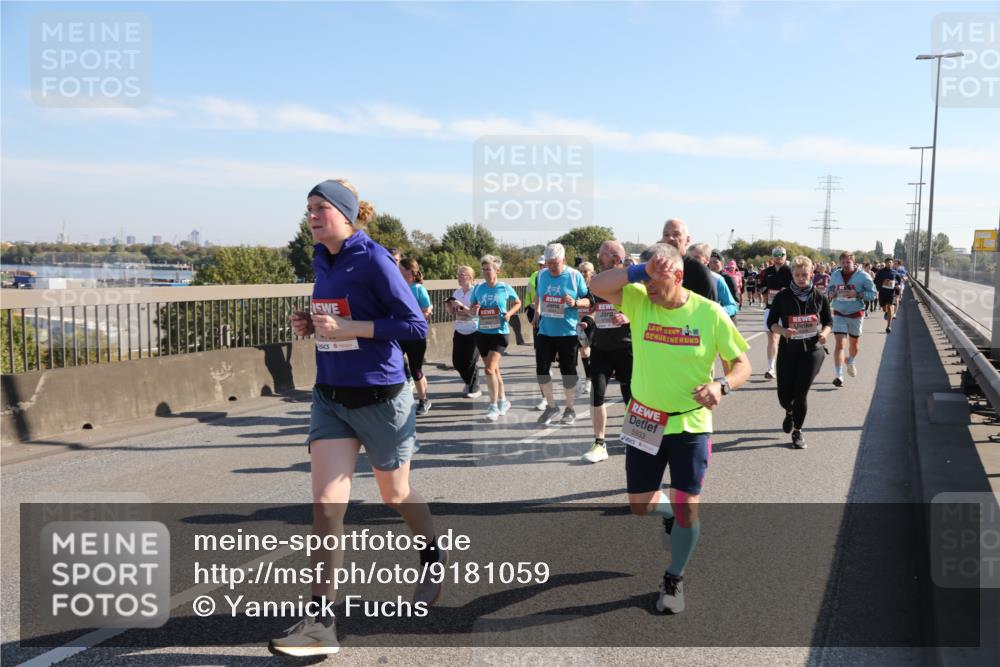 03.10.2025 - Köhlbrandbrückenlauf Yannick Fuchs http://msf.ph/oto/9181059 03.10.2025 11:22:29 Position 3 3, 5933 meine-sportfotos.de