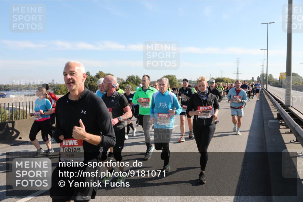 03.10.2025 - Köhlbrandbrückenlauf Yannick Fuchs http://msf.ph/oto/9181071 03.10.2025 11:22:31 Position 3 5449, 5782, 6537, 5450 meine-sportfotos.de