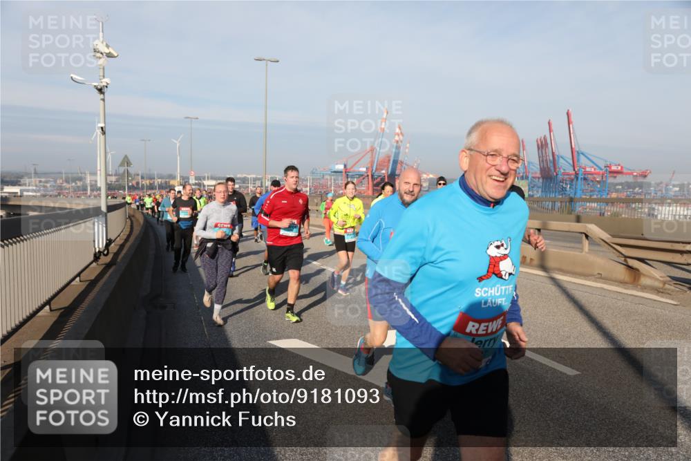 03.10.2025 - Köhlbrandbrückenlauf Yannick Fuchs http://msf.ph/oto/9181093 03.10.2025 08:56:03 Position 2  meine-sportfotos.de