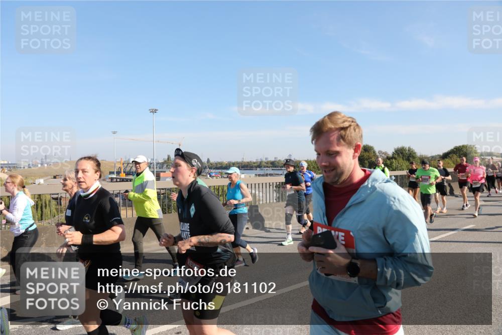 03.10.2025 - Köhlbrandbrückenlauf Yannick Fuchs http://msf.ph/oto/9181102 03.10.2025 11:22:33 Position 3 612 meine-sportfotos.de