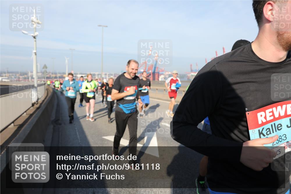 03.10.2025 - Köhlbrandbrückenlauf Yannick Fuchs http://msf.ph/oto/9181118 03.10.2025 08:56:07 Position 2 2383 meine-sportfotos.de
