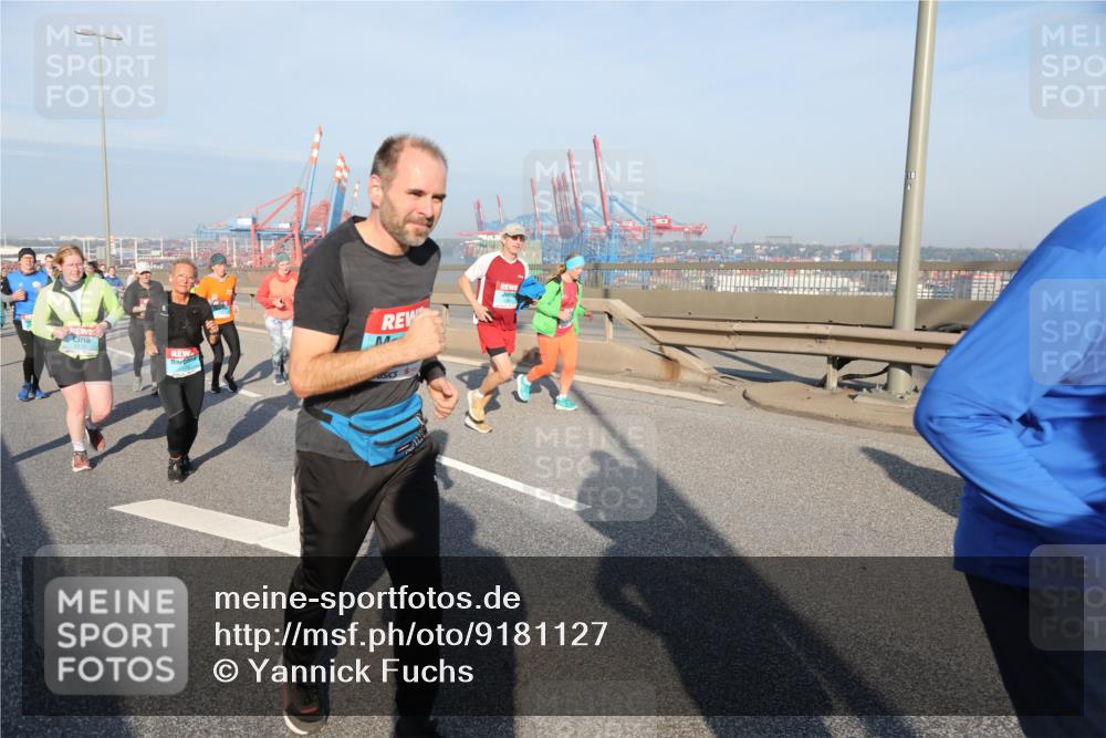 03.10.2025 - Köhlbrandbrückenlauf Yannick Fuchs http://msf.ph/oto/9181127 03.10.2025 08:56:08 Position 2  meine-sportfotos.de
