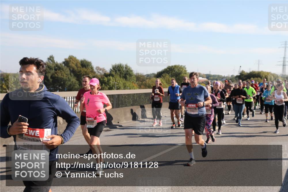 03.10.2025 - Köhlbrandbrückenlauf Yannick Fuchs http://msf.ph/oto/9181128 03.10.2025 11:22:35 Position 3 5358, 4725 meine-sportfotos.de
