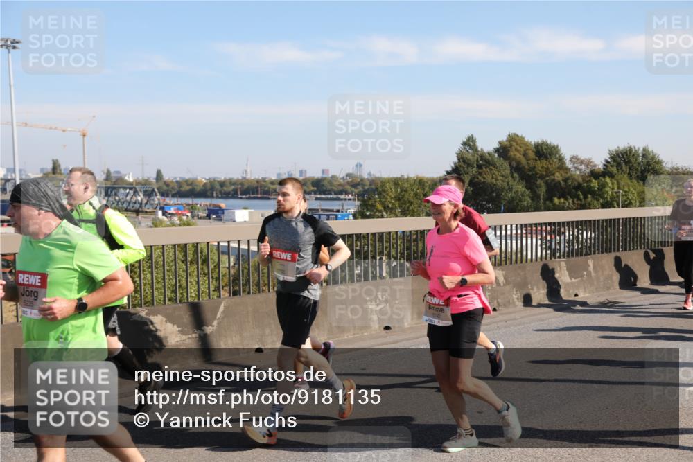 03.10.2025 - Köhlbrandbrückenlauf Yannick Fuchs http://msf.ph/oto/9181135 03.10.2025 11:22:36 Position 3 5235, 6140 meine-sportfotos.de