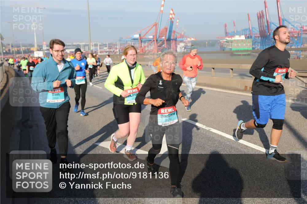 03.10.2025 - Köhlbrandbrückenlauf Yannick Fuchs http://msf.ph/oto/9181136 03.10.2025 08:56:09 Position 2 2092, 211, 2574 meine-sportfotos.de