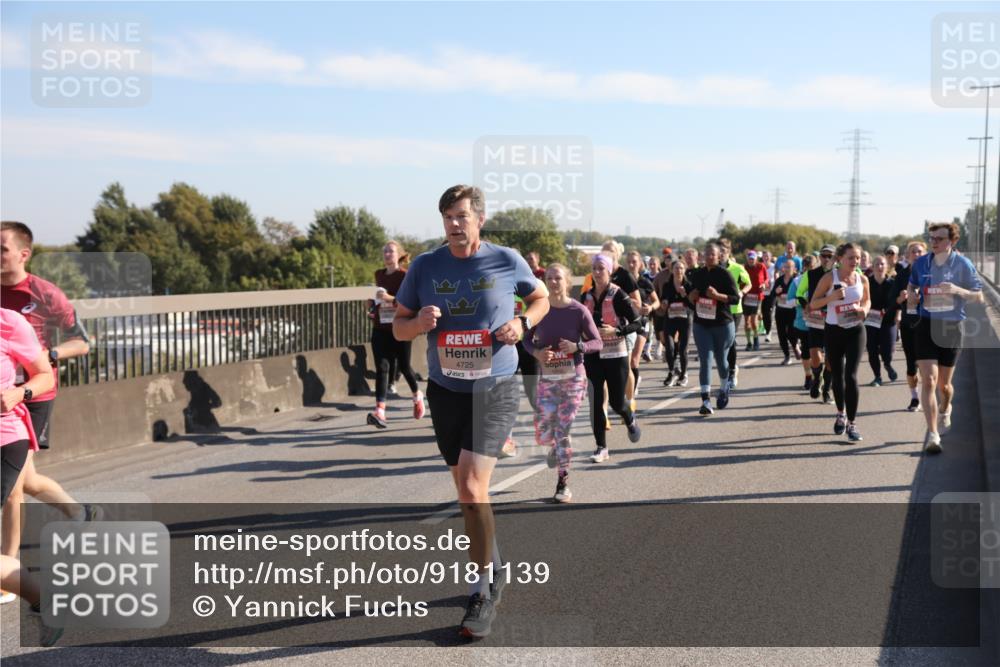 03.10.2025 - Köhlbrandbrückenlauf Yannick Fuchs http://msf.ph/oto/9181139 03.10.2025 11:22:36 Position 3 4725 meine-sportfotos.de