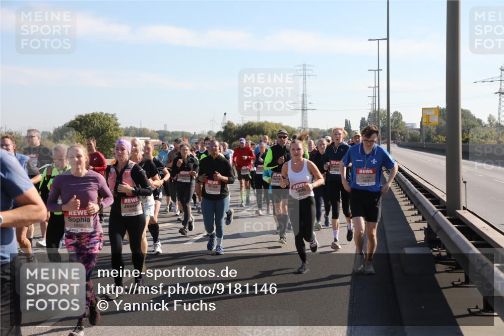 03.10.2025 - Köhlbrandbrückenlauf Yannick Fuchs http://msf.ph/oto/9181146 03.10.2025 11:22:37 Position 3 5850, 4702, 6564, 6812 meine-sportfotos.de