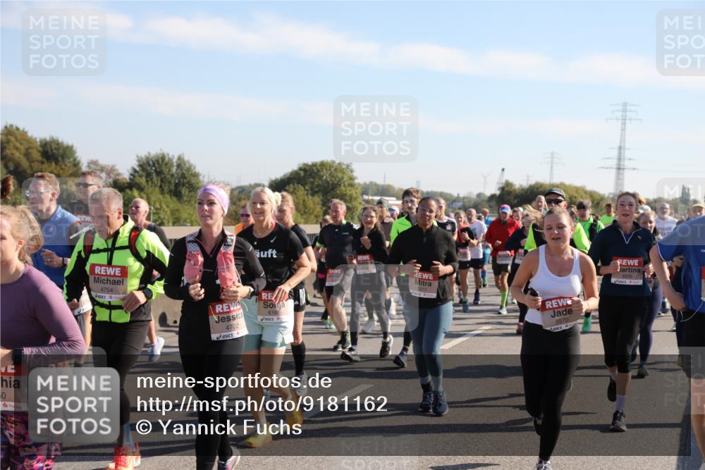 03.10.2025 - Köhlbrandbrückenlauf Yannick Fuchs http://msf.ph/oto/9181162 03.10.2025 11:22:38 Position 3 50, 4754, 4702, 6186, 5377, 5570, 4826 meine-sportfotos.de