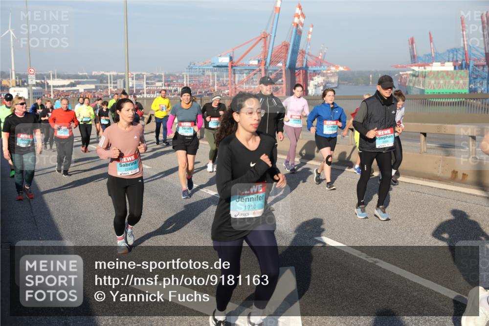 03.10.2025 - Köhlbrandbrückenlauf Yannick Fuchs http://msf.ph/oto/9181163 03.10.2025 08:56:15 Position 2 2240, 1910, 2406 meine-sportfotos.de