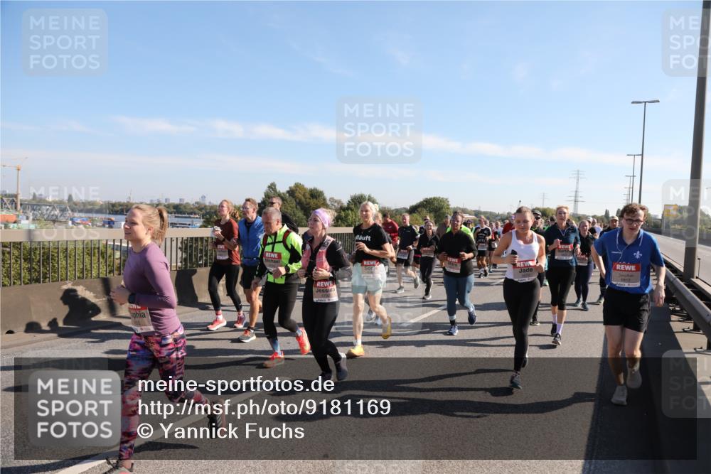 03.10.2025 - Köhlbrandbrückenlauf Yannick Fuchs http://msf.ph/oto/9181169 03.10.2025 11:22:39 Position 3 850, 4702, 6812 meine-sportfotos.de
