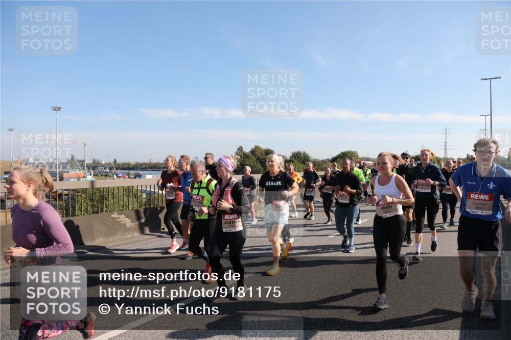 03.10.2025 - Köhlbrandbrückenlauf Yannick Fuchs http://msf.ph/oto/9181175 03.10.2025 11:22:39 Position 3 4702, 5570, 6812 meine-sportfotos.de