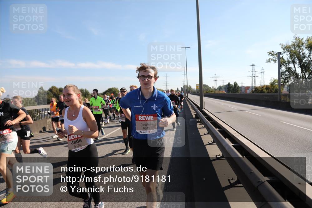 03.10.2025 - Köhlbrandbrückenlauf Yannick Fuchs http://msf.ph/oto/9181181 03.10.2025 11:22:40 Position 3 6186, 5570, 6812 meine-sportfotos.de