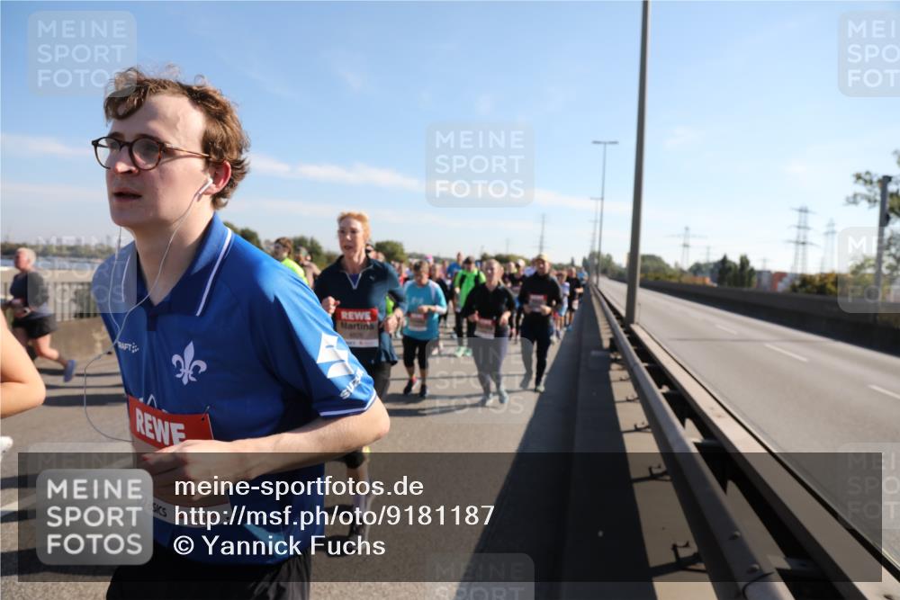 03.10.2025 - Köhlbrandbrückenlauf Yannick Fuchs http://msf.ph/oto/9181187 03.10.2025 11:22:40 Position 3  meine-sportfotos.de