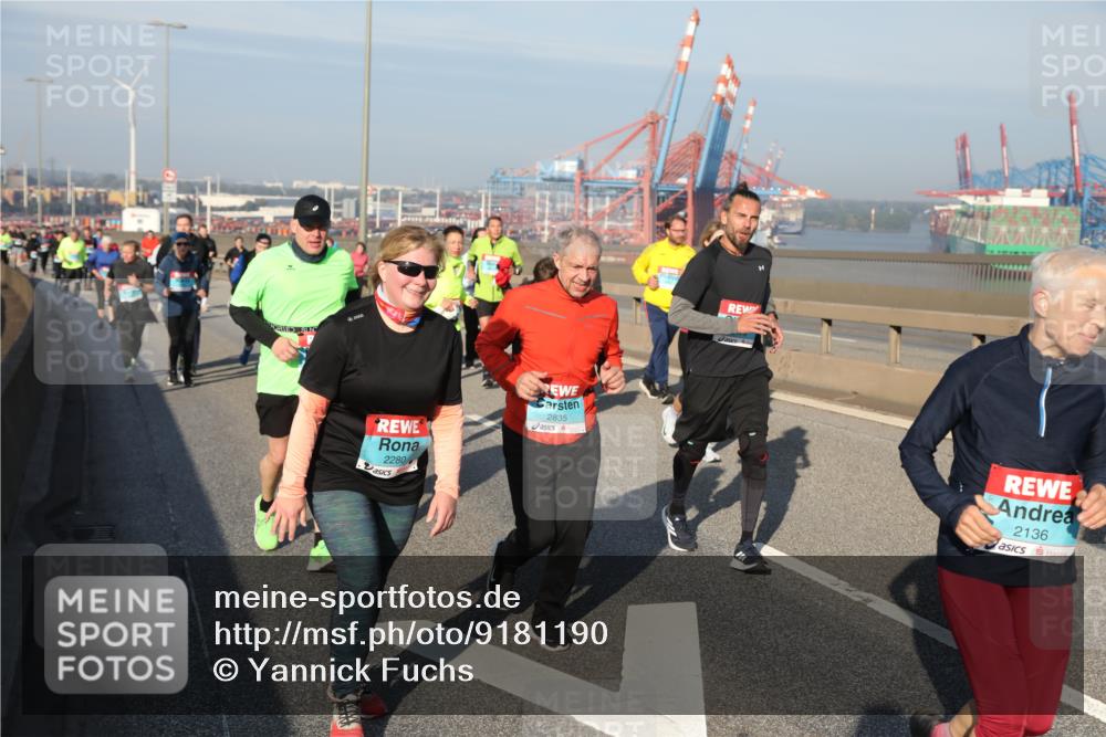 03.10.2025 - Köhlbrandbrückenlauf Yannick Fuchs http://msf.ph/oto/9181190 03.10.2025 08:56:19 Position 2 2280, 2835, 2136 meine-sportfotos.de