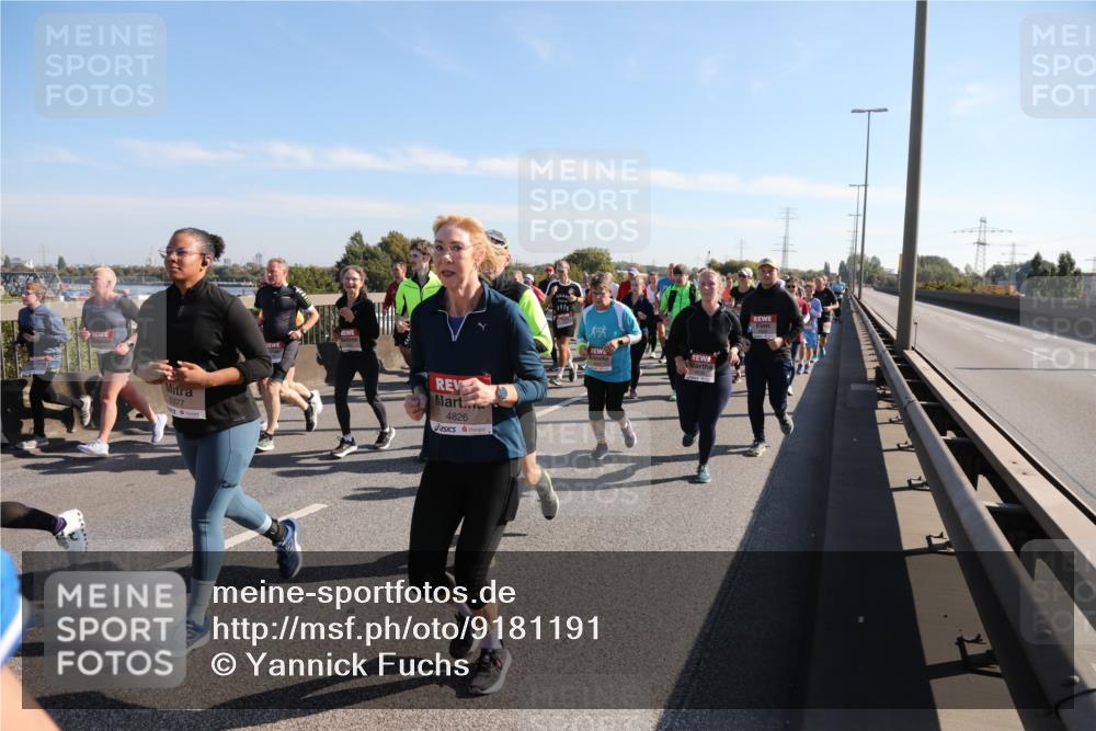 03.10.2025 - Köhlbrandbrückenlauf Yannick Fuchs http://msf.ph/oto/9181191 03.10.2025 11:22:40 Position 3 5377, 4826, 17 meine-sportfotos.de