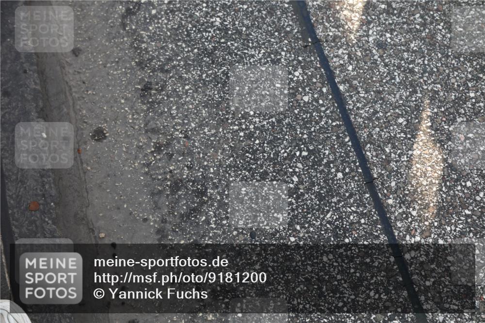 03.10.2025 - Köhlbrandbrückenlauf Yannick Fuchs http://msf.ph/oto/9181200 03.10.2025 08:56:23 Position 2  meine-sportfotos.de