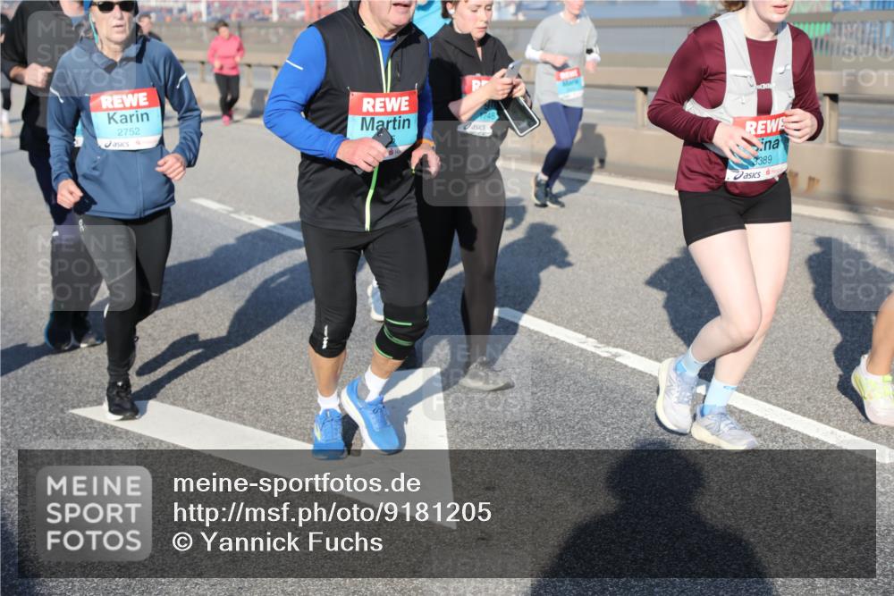 03.10.2025 - Köhlbrandbrückenlauf Yannick Fuchs http://msf.ph/oto/9181205 03.10.2025 08:56:24 Position 2 2752, 3389 meine-sportfotos.de