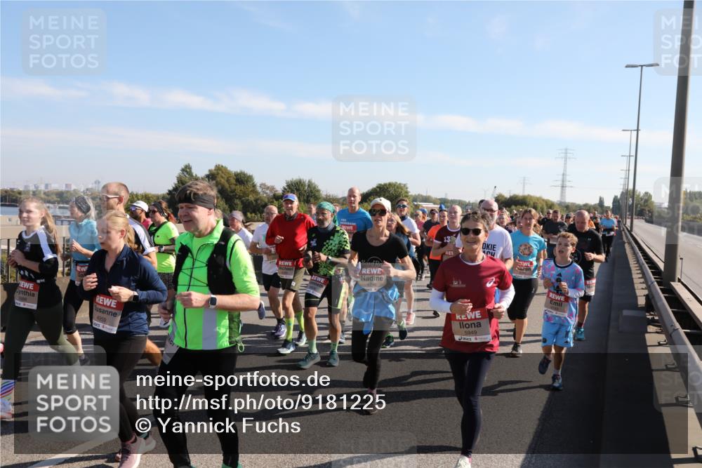 03.10.2025 - Köhlbrandbrückenlauf Yannick Fuchs http://msf.ph/oto/9181225 03.10.2025 11:22:43 Position 3 5888, 4959, 4746, 13, 5949 meine-sportfotos.de