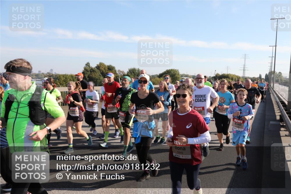 03.10.2025 - Köhlbrandbrückenlauf Yannick Fuchs http://msf.ph/oto/9181232 03.10.2025 11:22:43 Position 3 4746, 5949, 4745 meine-sportfotos.de