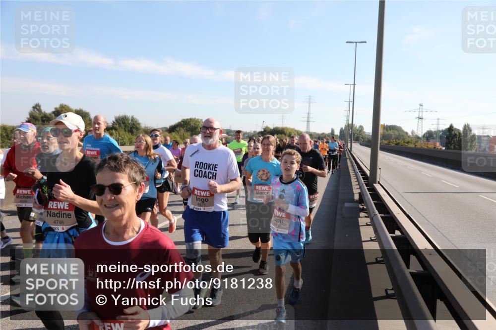 03.10.2025 - Köhlbrandbrückenlauf Yannick Fuchs http://msf.ph/oto/9181238 03.10.2025 11:22:44 Position 3 6039, 4746, 4875, 4745 meine-sportfotos.de