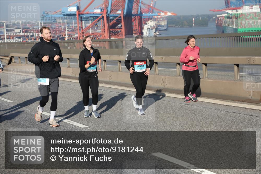 03.10.2025 - Köhlbrandbrückenlauf Yannick Fuchs http://msf.ph/oto/9181244 03.10.2025 08:56:29 Position 2 2059, 162, 2237 meine-sportfotos.de