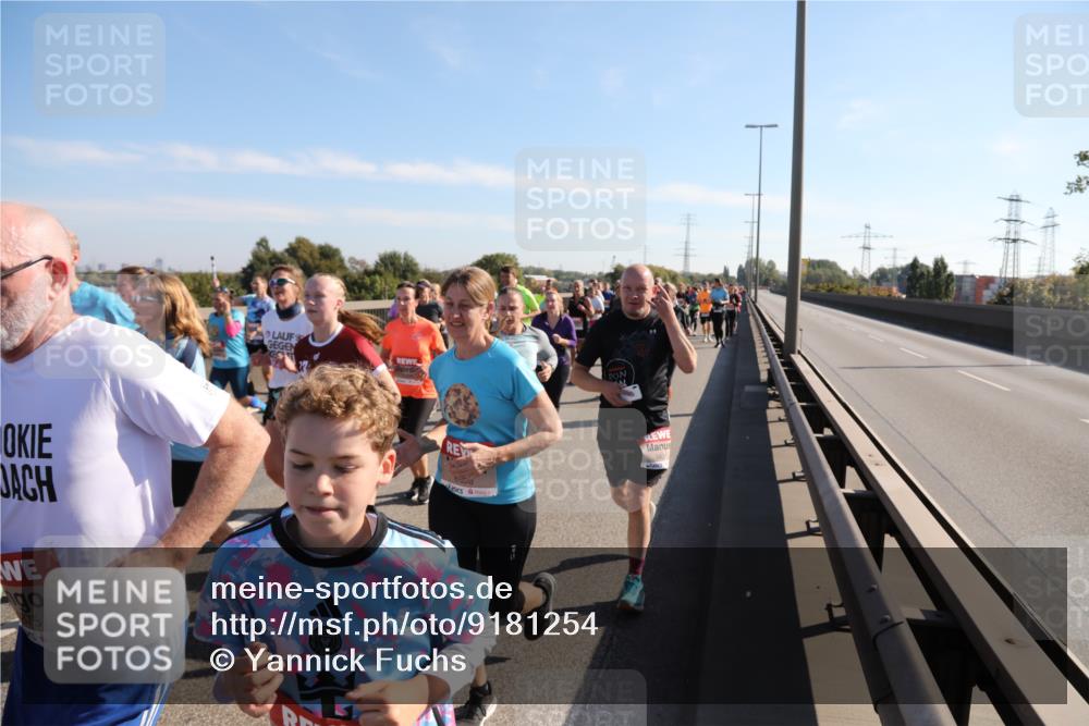 03.10.2025 - Köhlbrandbrückenlauf Yannick Fuchs http://msf.ph/oto/9181254 03.10.2025 11:22:45 Position 3 75 meine-sportfotos.de