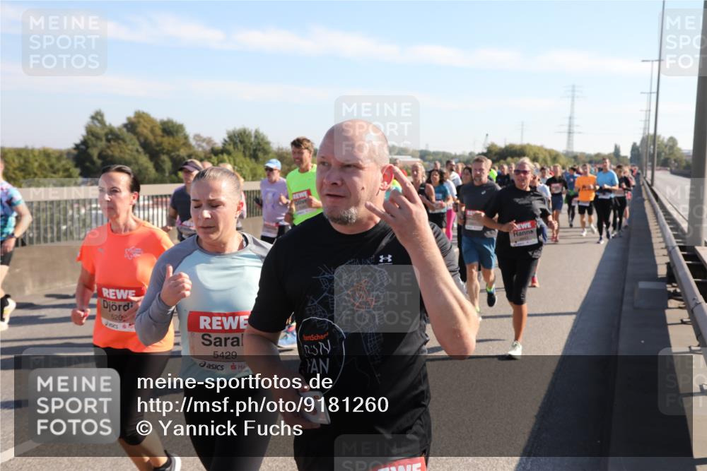 03.10.2025 - Köhlbrandbrückenlauf Yannick Fuchs http://msf.ph/oto/9181260 03.10.2025 11:22:46 Position 3 520, 5429, 2022 meine-sportfotos.de