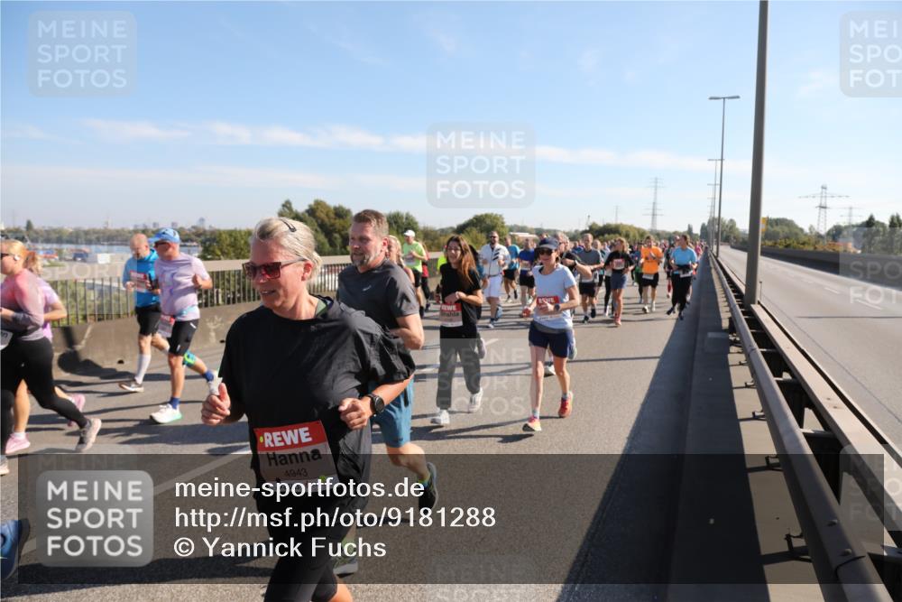 03.10.2025 - Köhlbrandbrückenlauf Yannick Fuchs http://msf.ph/oto/9181288 03.10.2025 11:22:48 Position 3 4943 meine-sportfotos.de