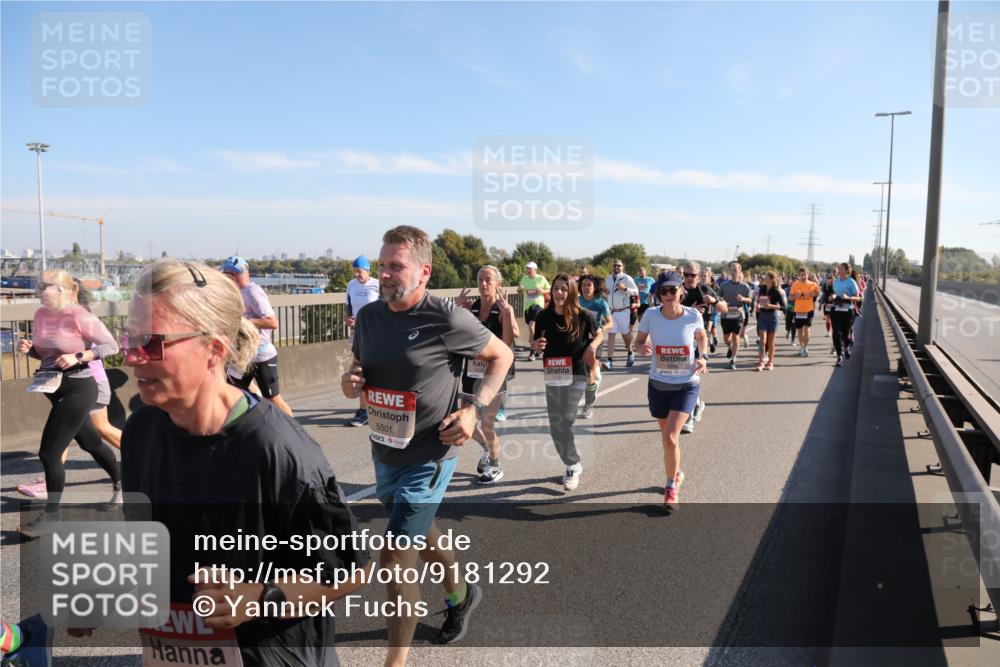 03.10.2025 - Köhlbrandbrückenlauf Yannick Fuchs http://msf.ph/oto/9181292 03.10.2025 11:22:48 Position 3 5501 meine-sportfotos.de
